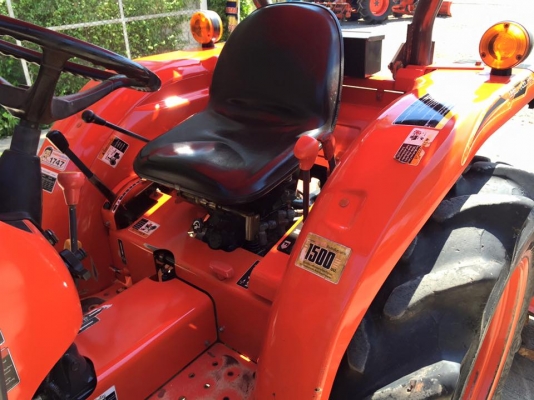ขายรถไถ Kubota L3608(4WD) พร้อมใบมีดและโรตารี รถไร่ สีเดิม พร้อมใช้งาน