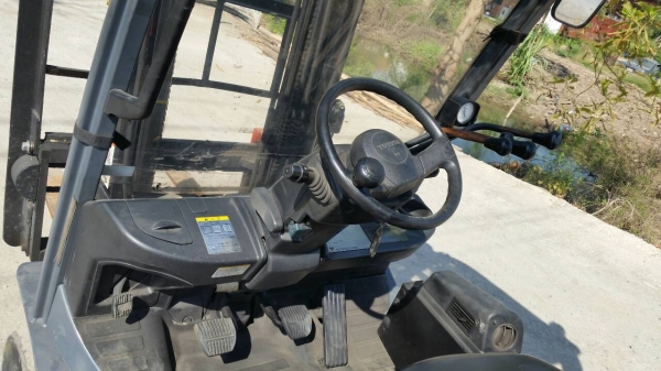 ขายด่วนรถยก TOYOTA 8FGยก1.5ตันเสาสูง3เมตรออโต้งาสไลย์ได้ยางตัน4เส้นรถนอกนำเข้ายังไม่เคยใช้งานในเมืองไทยเลยรุ่นใหม่สุดๆขายถูกๆๆ ขายด่วนรถยก TOYOTA 8FGยก1.5ตันเสาสูง3เมตรออโต้งาสไลย์ได้ยางตัน4เส้นรถนอกนำเข้ายังไม่เคยใช้งานในเมืองไทยเลยรุ่นใหม่สุดๆขายถูกๆๆ