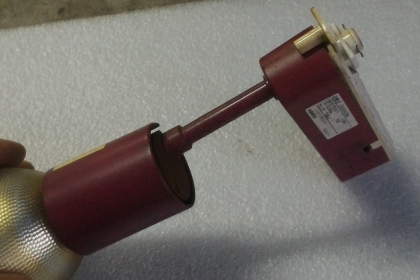 ชุดโครมไฟส่องงานโชว์ต่างๆ แบบใส่รางไฟ ตัวหลอดที่ให้มาเป็นไฟ 12 V. ขนาด 75 W. (ให้ 9 ชุดเลย)