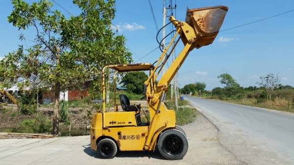 ขายด่วนรถยกKOMATSU SG10- ยก-ตัก1.ตันยกสูง3เมตรรถนอกนำเข้ายังไม่เคยใช้งานในเมืองไทยเลย=รุ่นใหม่ขายถูกๆ