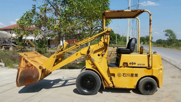 ขายด่วนรถยกKOMATSU SG10- ยก-ตัก1.ตันยกสูง3เมตรรถนอกนำเข้ายังไม่เคยใช้งานในเมืองไทยเลย=รุ่นใหม่ขายถูกๆ