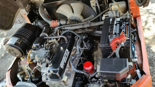 ขายด่วนรถยก TOYOTA 7FGยก2.5ตันยกสูง3.เมตรเกียร์ออโต้งาสไลย์ได้รุ้นใหม่รองท็อบรถนอกนำเข้ายังไม่เคยใช้งานในเมืองไทยเลย