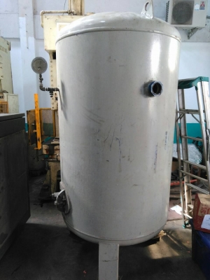 ขายปั้มลมสกรู 75 HP พร้อมถัง 2,000 ลิตร ของเยอรมัน สภาพดี ยังใหม่ พร้อมใช้งาน ขายปั้มลมสกรู 75 HP พร้อมถัง 2,000 ลิตร ของเยอรมัน สภาพดี ยังใหม่ พร้อมใช้งาน