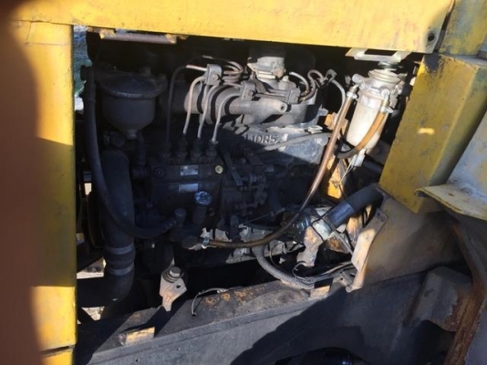 รถตักล้อยางเอวอ่อน 2 เพลา ยี่ห้อมิตซู รุ่น WS3