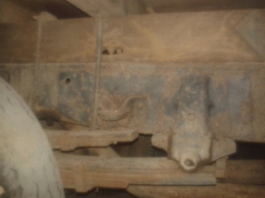 รถบรรทุกกระบะคาร์โก้ 6 ล้อ ยี่ห้ออีซูซุ รุ่น NKR