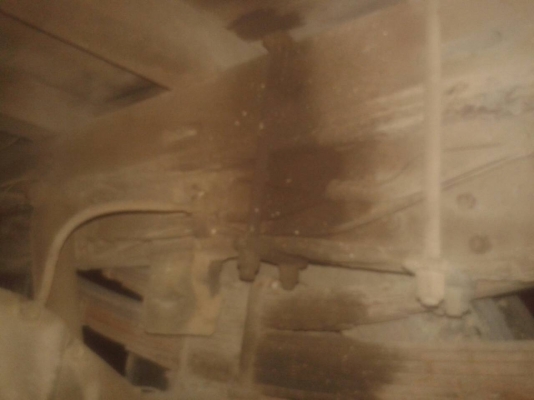 รถบรรทุกกระบะคาร์โก้ 6 ล้อ ยี่ห้ออีซูซุ รุ่น NKR