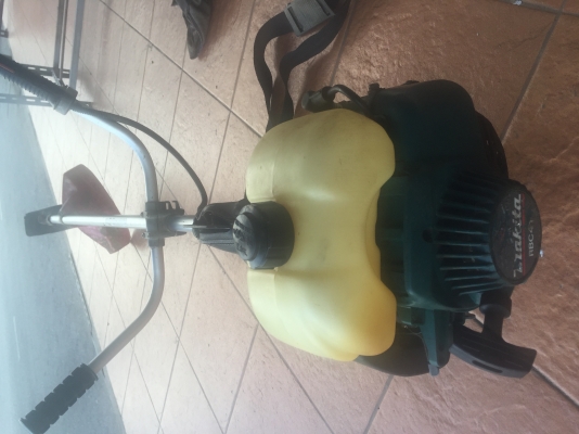 เครื่องตัดหญ้า makita  rbc411 แท้