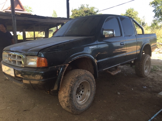 FORD 4WD  110,000 บาท  ปี 44 ยกสูง เครื่องดี คัสชีสวย เล่มพร้อม