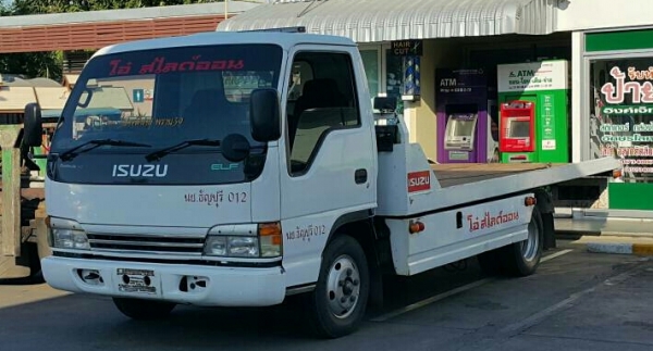 รถสไลค์ ยี่ห้ออีซูซุ รุ่น NPR 150 แรงม้า ค่าทำทะเบียนมีค่าใช้จ่ายประมาณ 250,000 บาท