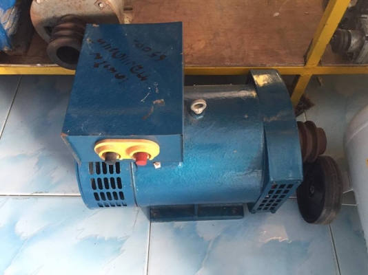 ขายไดนาโม ทองแดงแท้ 3KW 220-230V มือสอง ใช้งานน้อยมากๆ ขายไดนาโม ทองแดงแท้ 3KW 220-230V มือสอง ใช้งานน้อยมากๆ