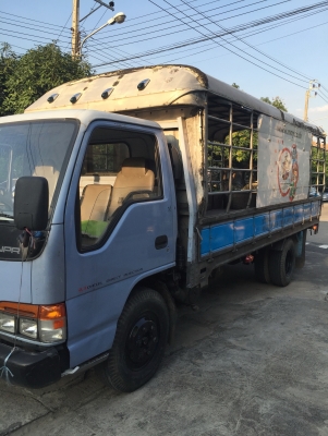ขายด่วน รถ 6 ล้อ