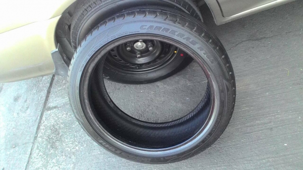 205/45R17 DEESTONE CARRERAS R702 ปี2013 ไม่มีปะ มี 1 เส้น tel.081-427-3941 ไอดีไลน์ autobot107