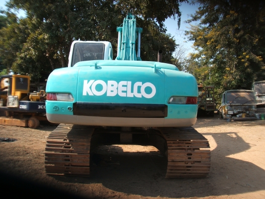 ขายรถแบ็คโฮ โกเบลโก็ มาร์คไฟว์ 200-5 สภาพดีเครื่องยนต์ เอวแน่น ตัวเดินดี ปั้มดี