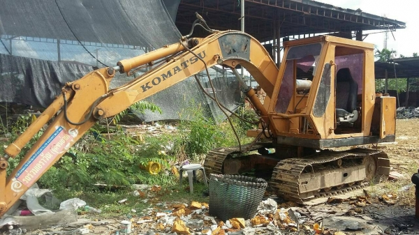 แม๊คโฮโคมัสสุ60-2 ใช้งานได้ปกติ