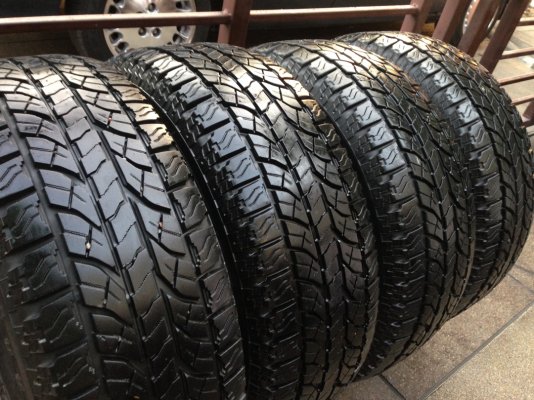 ยาง Yokohama 265 70 15 ดอกเต็ม พร้อมใช้งานยาวๆ ราคาไม่แพง ยาง Yokohama 265 70 15 ดอกเต็ม พร้อมใช้งานยาวๆ ราคาไม่แพง