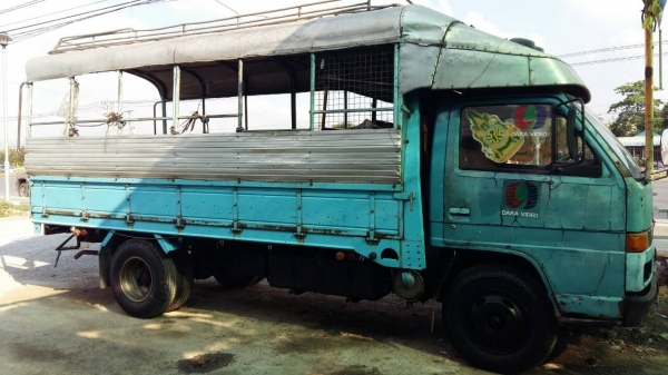 หกล้อ อีซูซุ NKR110เกียร์สั้น ช่วงยาว4.30ม สภาพดีสวยเดิมพร้อมใช้ ทะเบียนพร้อมโอน หกล้อ อีซูซุ NKR110เกียร์สั้น ช่วงยาว4.30ม สภาพดีสวยเดิมพร้อมใช้ ทะเบียนพร้อมโอน