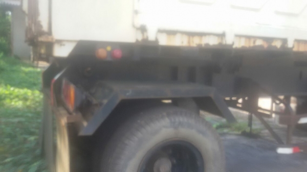 ขายหางพ่วง  สามมิต  2  เพลา. ปี 53.    สนใจติดต่อ  081 - 6079515