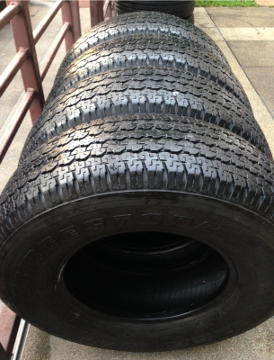 ยาง Bridgestone 255 70 15 ดอกสวย พร้อมใช้งาน ราคาไม่แพง