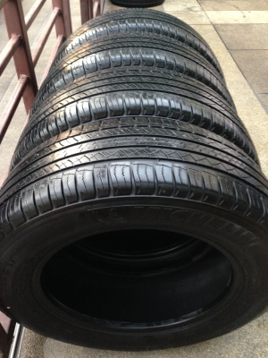 ยาง Michelin 225 65 17 สิ้นปี13 ดอกสวย พร้อมใช้งาน ราคาไม่แพง