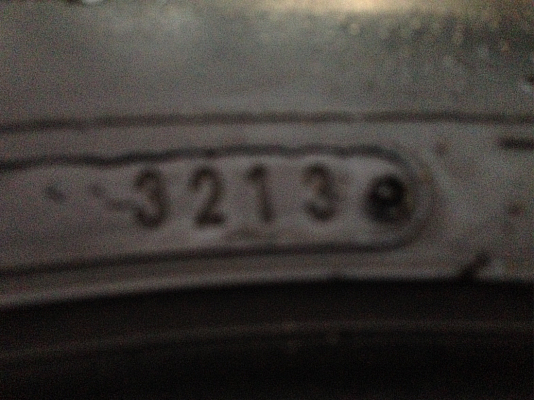 ยาง Dunlop 225 60 18 ปลายปี13 ดอกเต็ม ใช้กันยาว ราคาไม่แพง