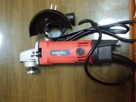 หินเจียรไฟฟ้า MAKTEC 4''