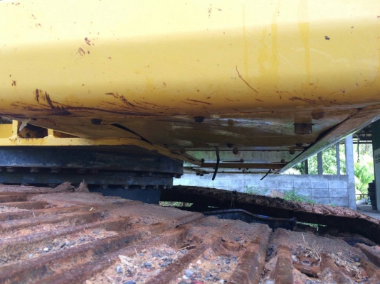 ขายรถแบคโฮ KOMATSU PC200-7 เอกสารใบแจ้งจำหน่าย 5200 ชม.ราคา 2200000