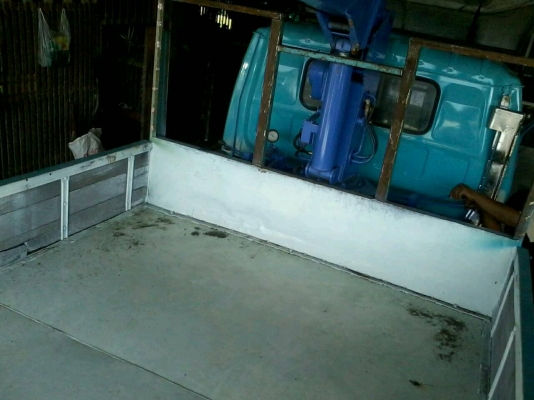 ขายรถบรรทุก 6 ล้อ ติดเครน 3 ตัน พร้อมโอน