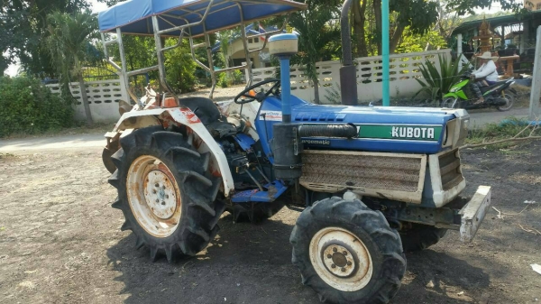 ขายรถไถนา ขายรถไถนา