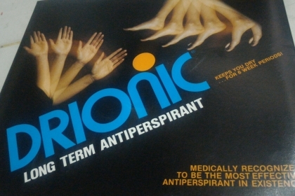 DRIONIC อุปกรณ์ช่วยลดเหงื่อที่ออกจากมือและเท้าสำหรับผู้ที่เหงื่อออกมากจนมีกลิ่นตัว จาก USA ของใหม่มีคู่มือการใช้งานและอุปกรณ์พร้อม