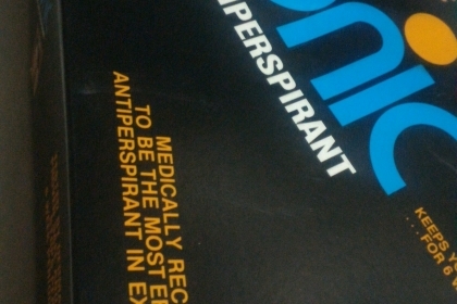 DRIONIC อุปกรณ์ช่วยลดเหงื่อที่ออกจากมือและเท้าสำหรับผู้ที่เหงื่อออกมากจนมีกลิ่นตัว จาก USA ของใหม่มีคู่มือการใช้งานและอุปกรณ์พร้อม