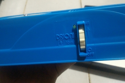 DRIONIC อุปกรณ์ช่วยลดเหงื่อที่ออกจากมือและเท้าสำหรับผู้ที่เหงื่อออกมากจนมีกลิ่นตัว จาก USA ของใหม่มีคู่มือการใช้งานและอุปกรณ์พร้อม