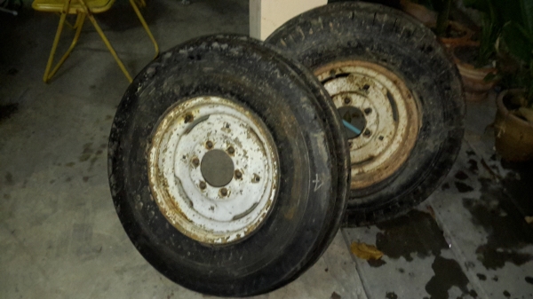 ขาย ยางหน้าขอบ16 พร้อมกะทะเก่านอก ยางเหมือนให่มมาก