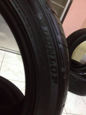ขายยาง dunlop LM703 215 45 17 ปี13 ดอกหนาสภาพสวยไม่บวมไม่ปะไม่มีแตกลายงา 1คู่ ราคา1900บาท โทร0924462525โส กทม