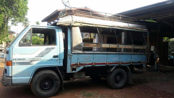 สี่ล้อ NKR 88ห้างแท้ ยกหัวได้ มีหลังคาโดยสาร ช่วงยาว 3.20ม สภาพดีสวยบางเดิมๆ มีหลังคาโดนสาร ทะเบียนพร้อมโอน