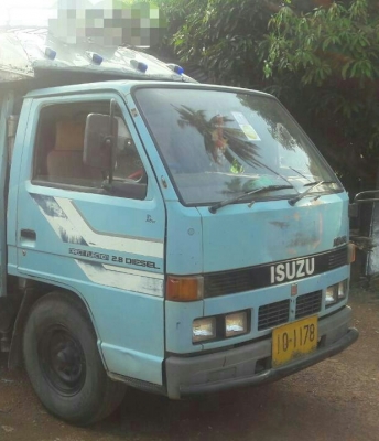 สี่ล้อ NKR 88ห้างแท้ ยกหัวได้ มีหลังคาโดยสาร ช่วงยาว 3.20ม สภาพดีสวยบางเดิมๆ มีหลังคาโดนสาร ทะเบียนพร้อมโอน สี่ล้อ NKR 88ห้างแท้ ยกหัวได้ มีหลังคาโดยสาร ช่วงยาว 3.20ม สภาพดีสวยบางเดิมๆ มีหลังคาโดนสาร ทะเบียนพร้อมโอน