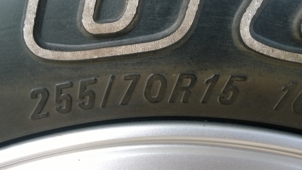 ขายแม็กพร้อมยาง วีโก้ พรีรันเนอร์ สภาพสวยเดิมคับ มีน็อตล้อตรงรุ่นให้ เฉพาะยางก็คุ้มแล้วคับ ขายแม็กพร้อมยาง วีโก้ พรีรันเนอร์ สภาพสวยเดิมคับ มีน็อตล้อตรงรุ่นให้ เฉพาะยางก็คุ้มแล้วคับ