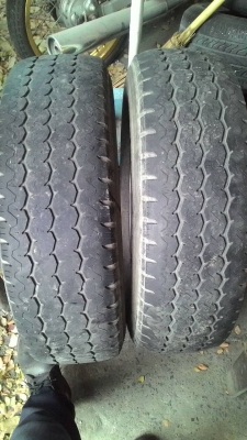 215/75R16C  MAXXIS TRUCMAXX UE-168 ปีใหม่ๆ ปี2014 ไม่มีปะ มี 2 เส้น tel.081-427-3941 ไอดีไลน์ autobot107