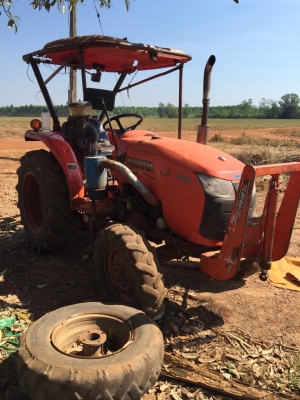 ขายรถไถKUBOTA 36แรง. อุปกรณ์. ผาน5. ดันหน้า. ผาน4 ผานขุด โรตาลี่