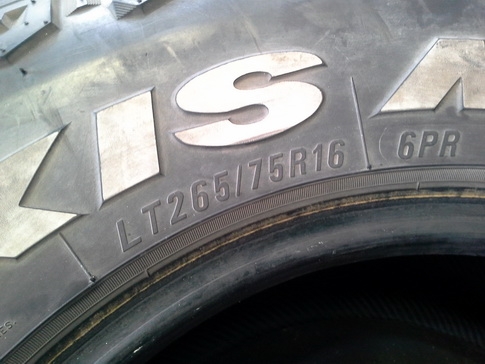 Maxxis MT 764 ขนาด 265/75/16 ปี13 สวยๆ 1ชุด