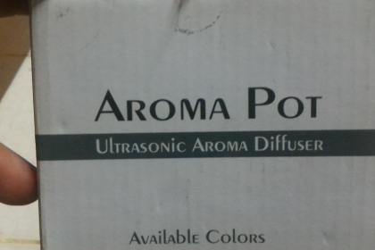 เครื่องเพิ่มความชื่น  AROMA  POT  ในห้องระบบอัลตร้าโซนิคแบบไม่ใช้ความร้อน มีหม้อแปลงเสียบ 100 V. แปลงลงเหลือ 24 V.