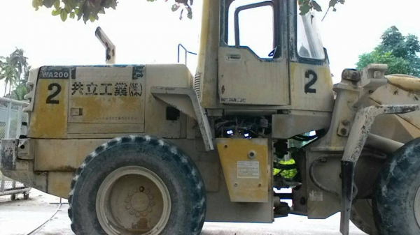 ขายรถตักล้อยาง KOMATSU WA200-3 S/N 60713 เอกสารอินวอย ราคา 880000