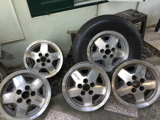 ขายแมก jeep 15x7,5รู114.3 ขายแมก jeep 15x7,5รู114.3