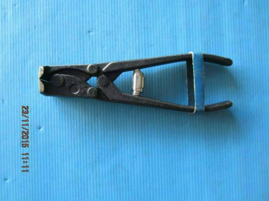 ขายคีมตัดตะปูเยอรมันแบบทดแรงตัด Made in Germany.