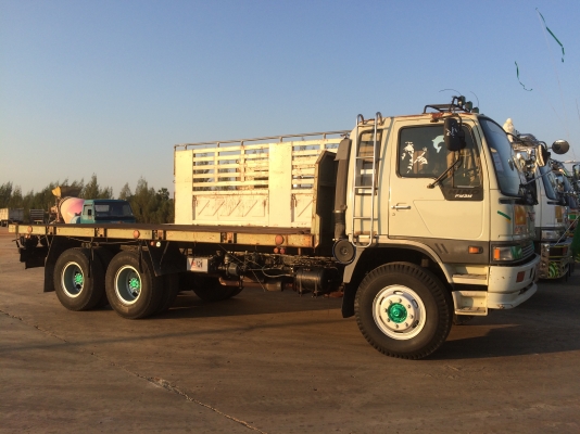 ขายด่วนสิบล้อสองเพลากะบะพื้นเรียบแม่ลูกFM3M 240แรง กระจกไฟฟ้า อู่พนัส เดิมบาง สวยน่าใช้