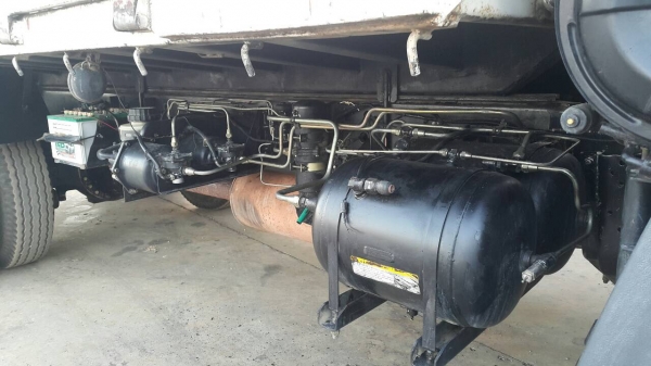 ขายรถสิบล้อหัวคัสซี 1Jสมอทอง 260แรง ปี45 เครื่องเกียร์เดิม หัวไม่เคยทำสี คัสซีสวยทั้งเส้น(กะบะยังไม่ได้ยกลง)