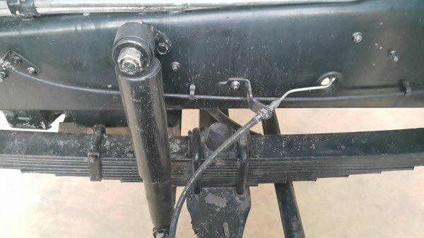 ขายรถสิบล้อหัวคัสซี 1Jสมอทอง 260แรง ปี45 เครื่องเกียร์เดิม หัวไม่เคยทำสี คัสซีสวยทั้งเส้น(กะบะยังไม่ได้ยกลง)