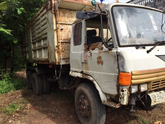 ขายรถบรรทุก 10 ล้อดัมพ์ HINO FM18 185 แรงม้า 2 เพลา ราคา 550000