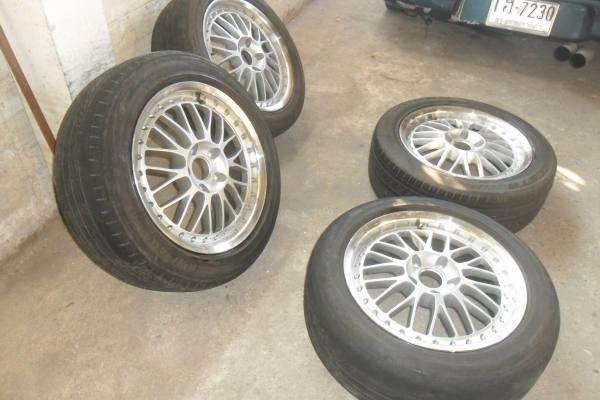 ล้อแม็ก17นิ้ว5รู114 พร้อมยาง สยๆ 4 ล้อ ราคา 6900 บาท