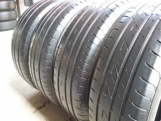 ยางBRIDGESTONE 195 65R15 ปี2014 สภาพสวยดอกเยอะมากคุ้มสุดๆ