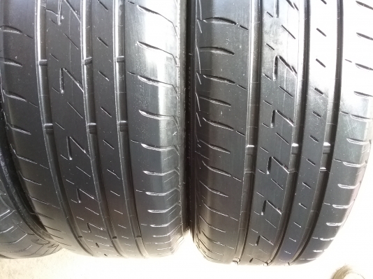 ยางBRIDGESTONE 195 65R15 ปี2014 สภาพสวยดอกเยอะมากคุ้มสุดๆ ยางBRIDGESTONE 195 65R15 ปี2014 สภาพสวยดอกเยอะมากคุ้มสุดๆ